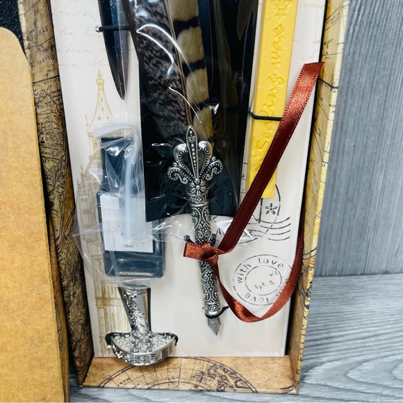 NWT stationary set fountain, pen, paper, sealing wax and pen holder gift set - Picture 5 of 5